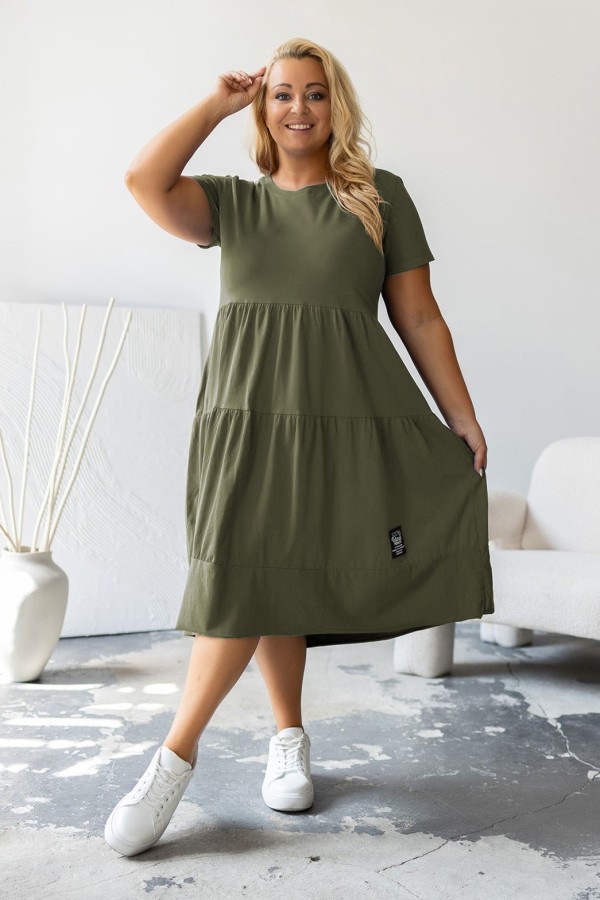 Sukienka plus size w kolorze khaki krótki rękawem falbany Agnes