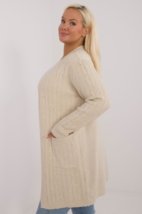 Sweter plus size kardigan narzutka w kolorze jasnego beżu Ivanka 2