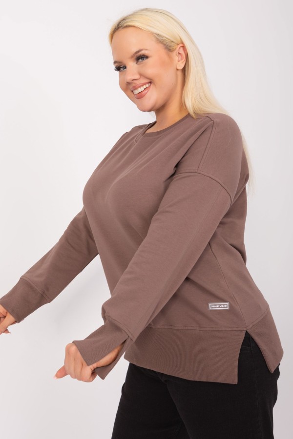 Bluza damska plus size w kolorze brązowym rozcięcia Mirez 2