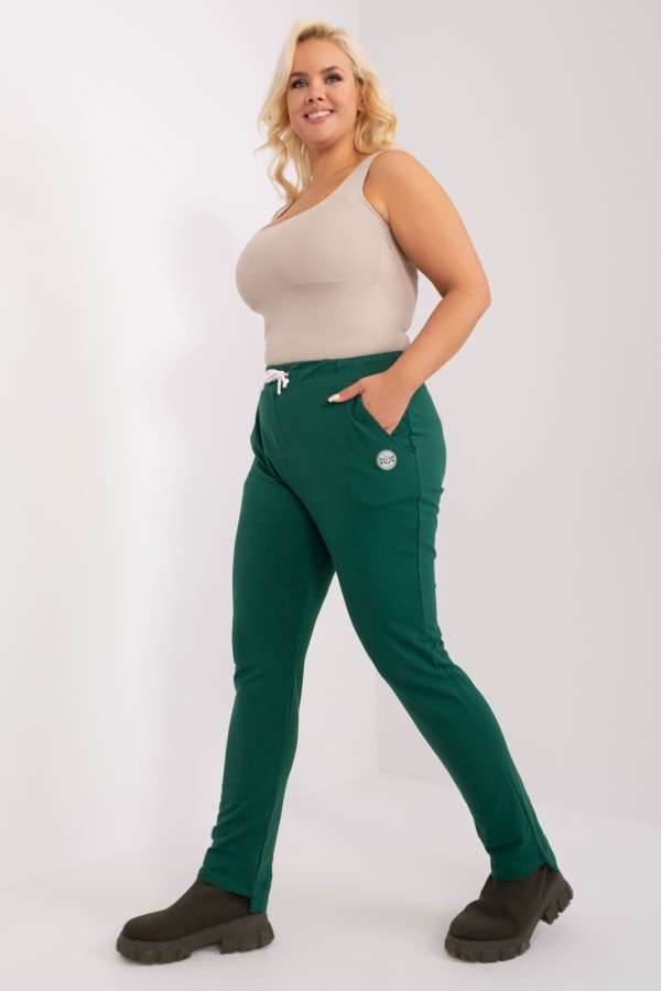 Spodnie dresowe damskie w kolorze butelkowym plus size basic Rami 2