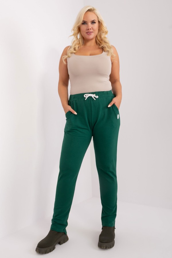 Spodnie dresowe damskie w kolorze butelkowym plus size basic Rami 3