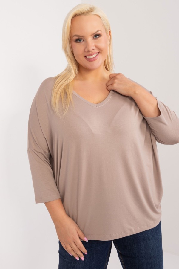 Bluzka damska plus size w kolorze ciemno beżowym oversize w serek Alita 4