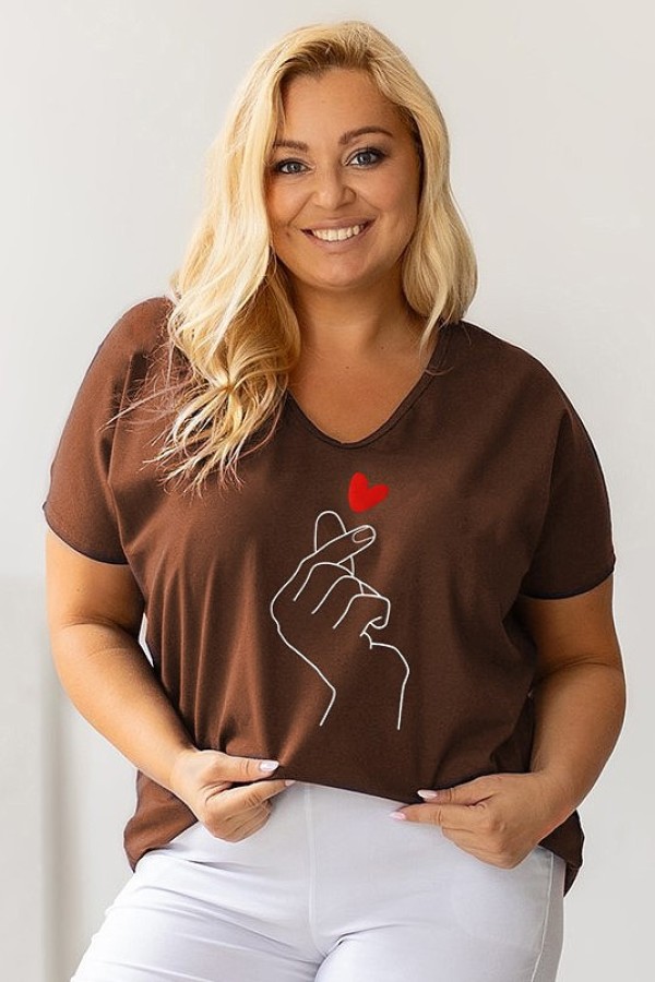 Bluzka damska T-shirt plus size w kolorze brązowym nadruk dłoń hand