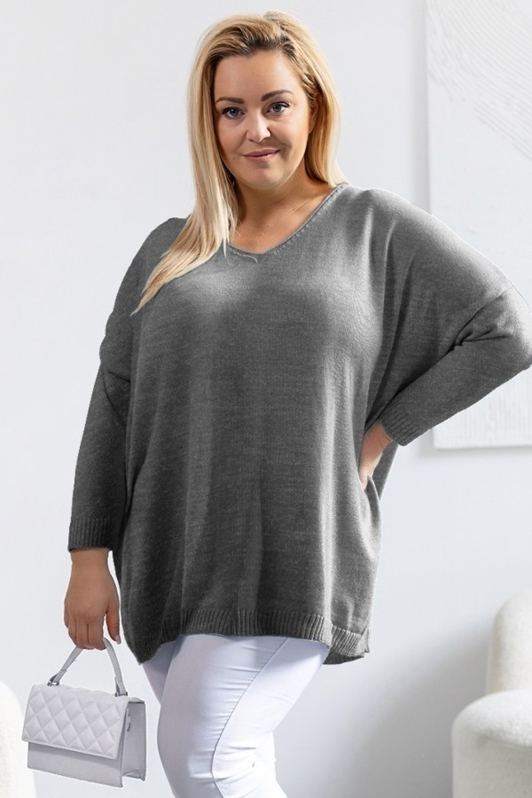 MEGA oversize sweter damski w kolorze grafitowym dekolt V DAFNE