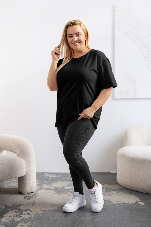 T-shirt damski plus size gładki w kolorze czarnym okrągły dekolt ELIZA 1