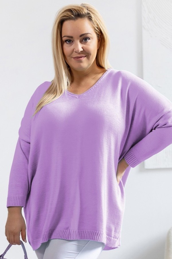 MEGA oversize sweter damski w kolorze lawendowym dekolt V DAFNE