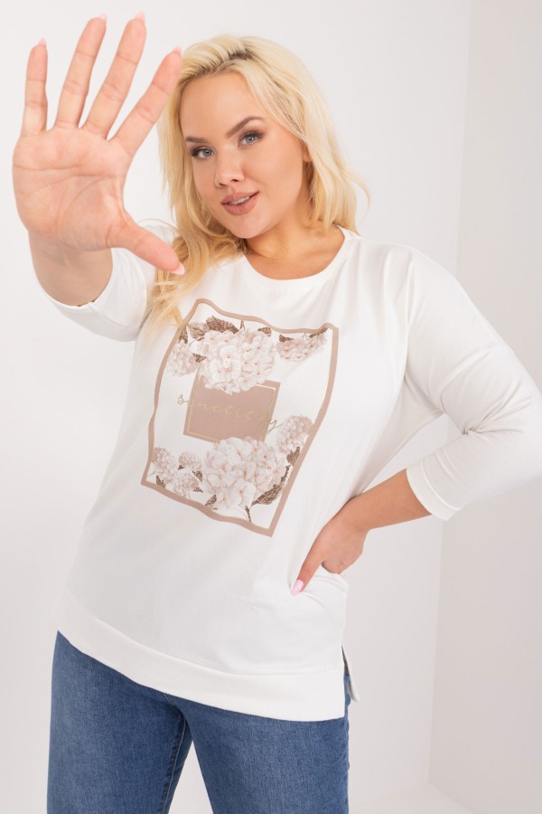 Bluzka damska plus size w kolorze ecru rozcięcia aplikacja dżety Benita 2
