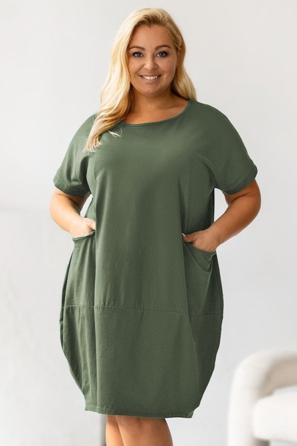 Bawełniana sukienka plus size w kolorze khaki z kieszeniami przeszycie Miley 2