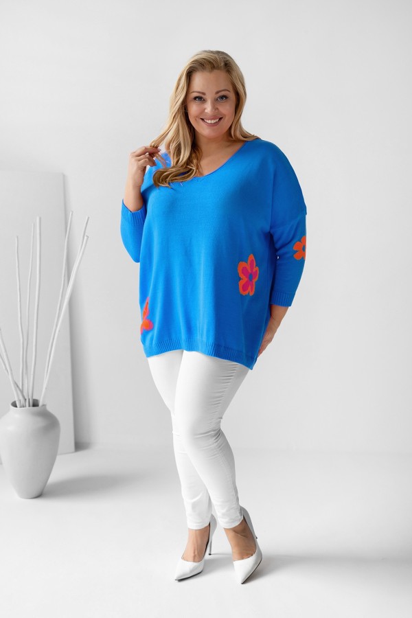 MEGA oversize sweter damski w kolorze lazurowym kwiaty dekolt V TRISTA 1