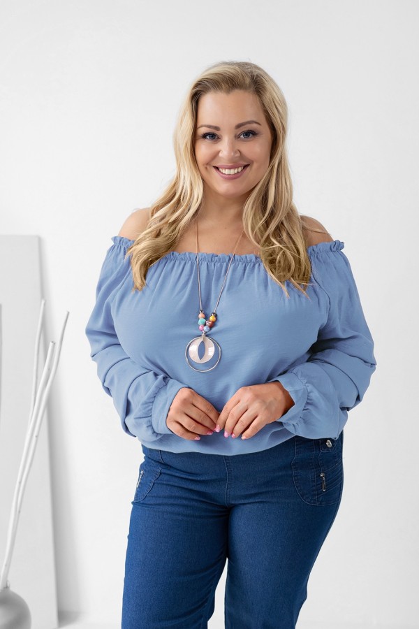 Bluzka hiszpanka plus size rękawy falbany denim z naszyjnikiem Jennifer 1