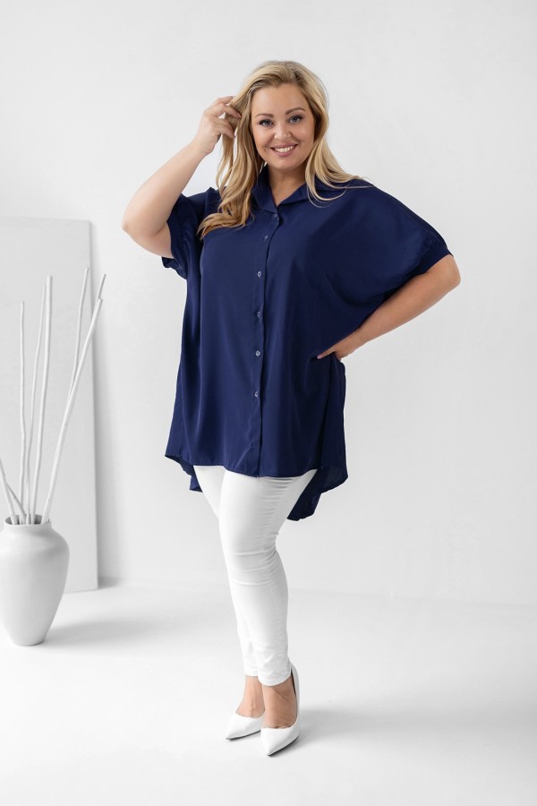 Koszula tunika plus size w kolorze granatowym oversize dłuższy tył guziki LEONA 1