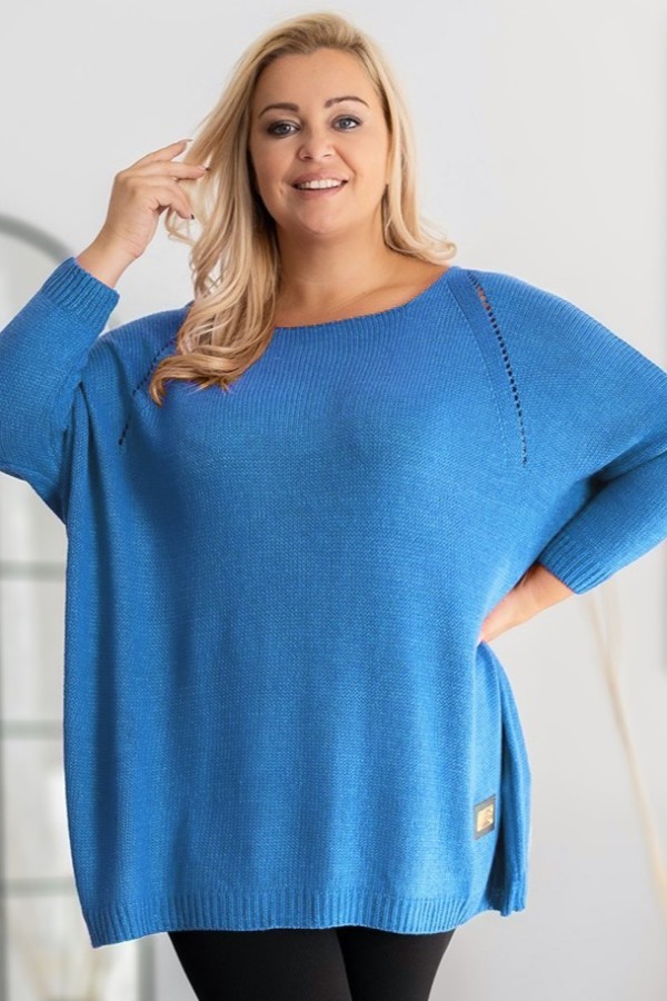 MEGA oversize sweter damski w kolorze niebieskim ażur naszywka SHAPE