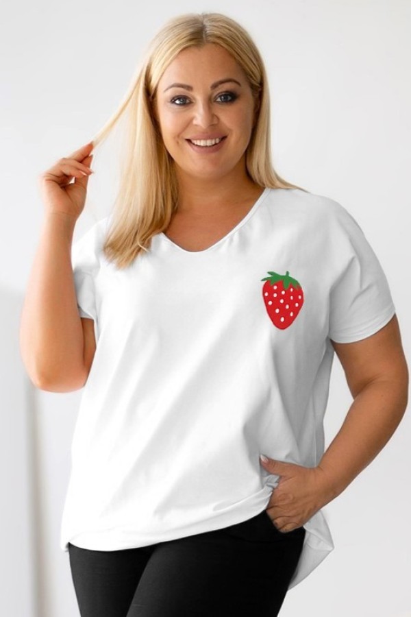 T-shirt damski plus size w kolorze białym dekolt w serek V-neck truskawka Strawberry