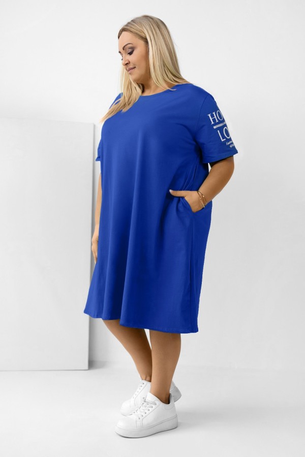 Sukienka T-shirtowa plus size w kolorze chabrowym kieszenie napisy na rękawie LOPEZ 1