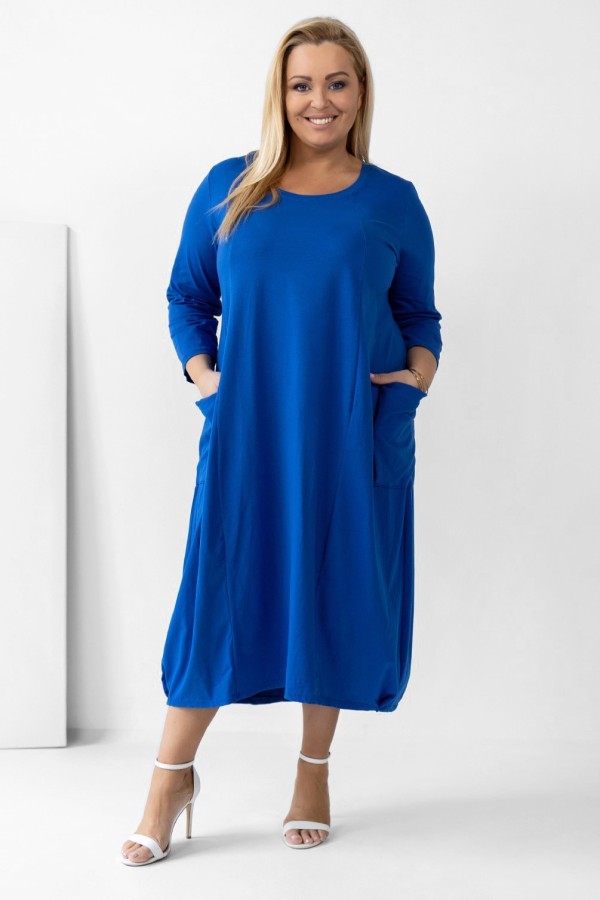 Bawełniana sukienka plus size w kolorze chabrowym z kieszeniami przeszycia KORI 1