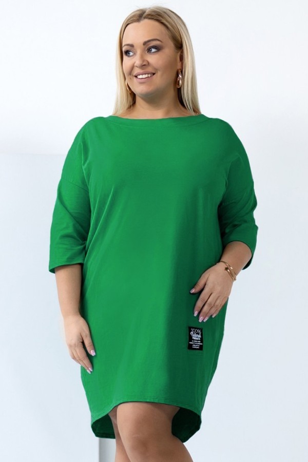 Sukienka plus size w kolorze zielonym z rękawem 3/4 naszywka MILAGROS 2