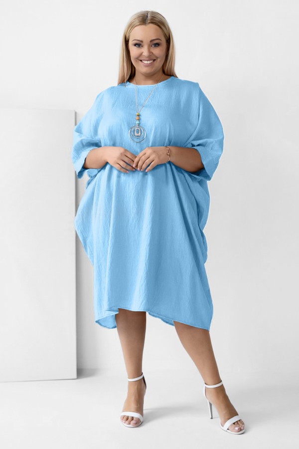MEGA oversize sukienka plus size w kolorze błękitnym z naszyjnikiem ABISON 1