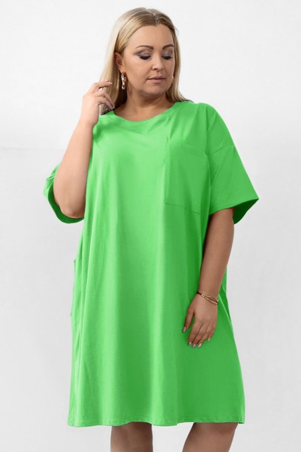 Sukienka T-shirtowa plus size w kolorze zielonego jabłuszka duża kieszeń KRISTINA 2