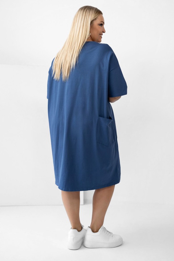 Sukienka T-shirtowa plus size w kolorze denim duża kieszeń KRISTINA 3