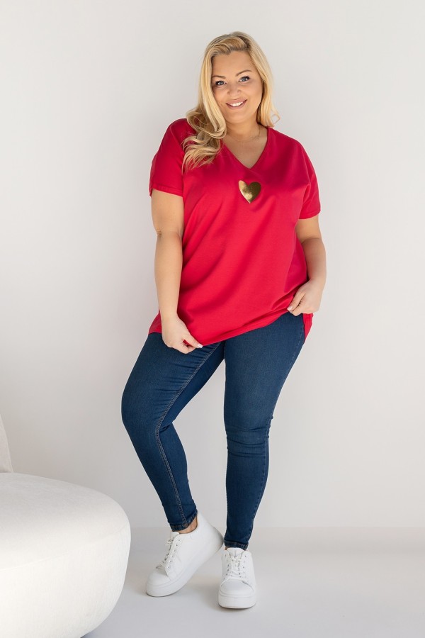 T-shirt damski plus size w kolorze malinowym dekolt w serek złoty nadruk serce HERIN 1