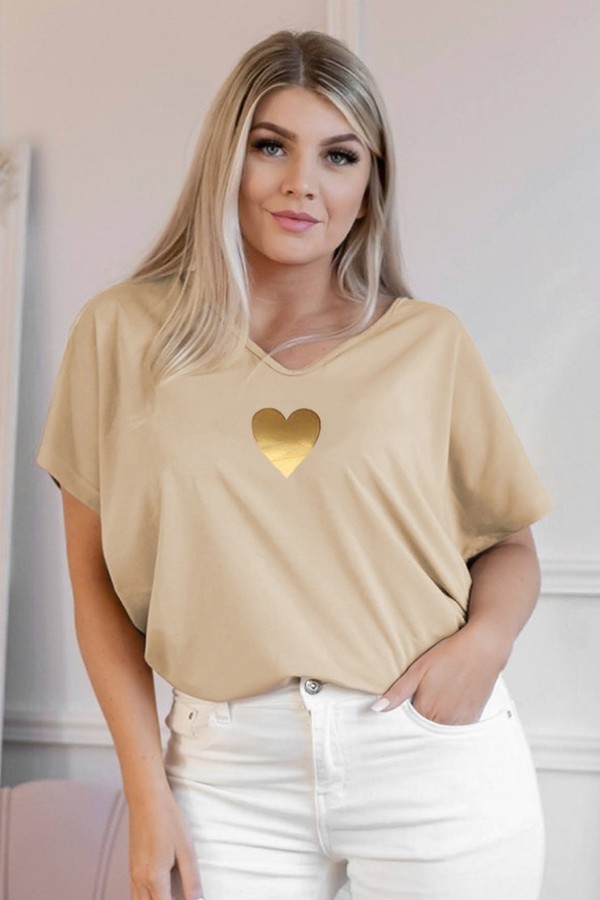 T-shirt damski plus size w kolorze beżowym dekolt w serek złoty nadruk serce HERIN 2