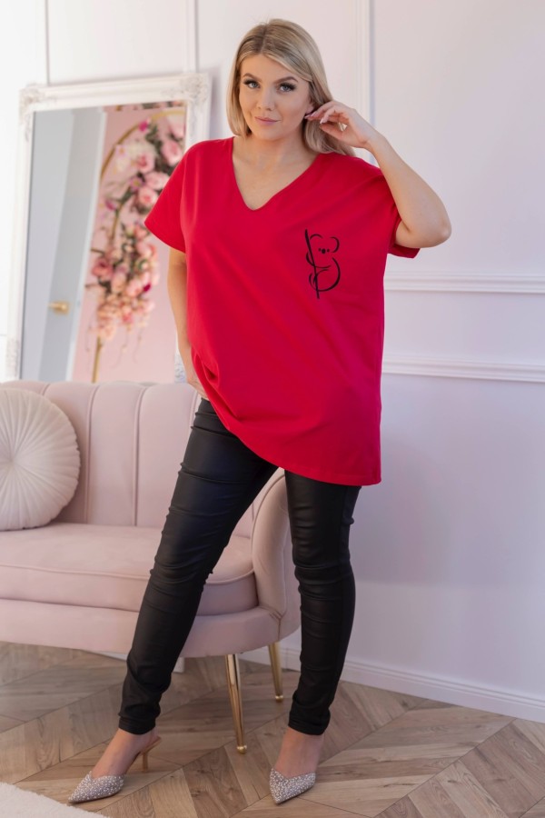 T-shirt damski plus size w kolorze malinowym dekolt w serek V-neck MIŚ koala 6
