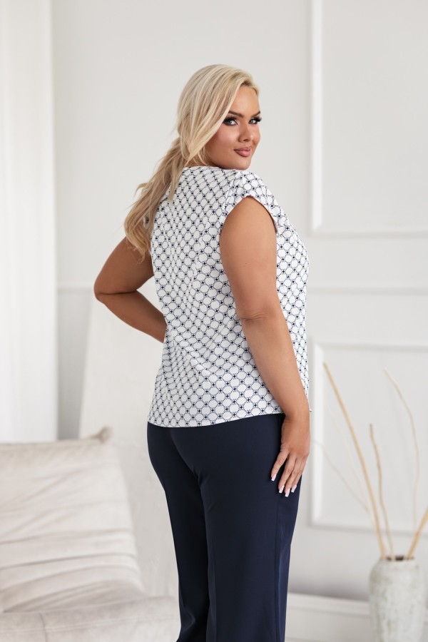 Elegancka bluzka koszulowa plus size romby kwiatki dekolt V-neck MARKO 3