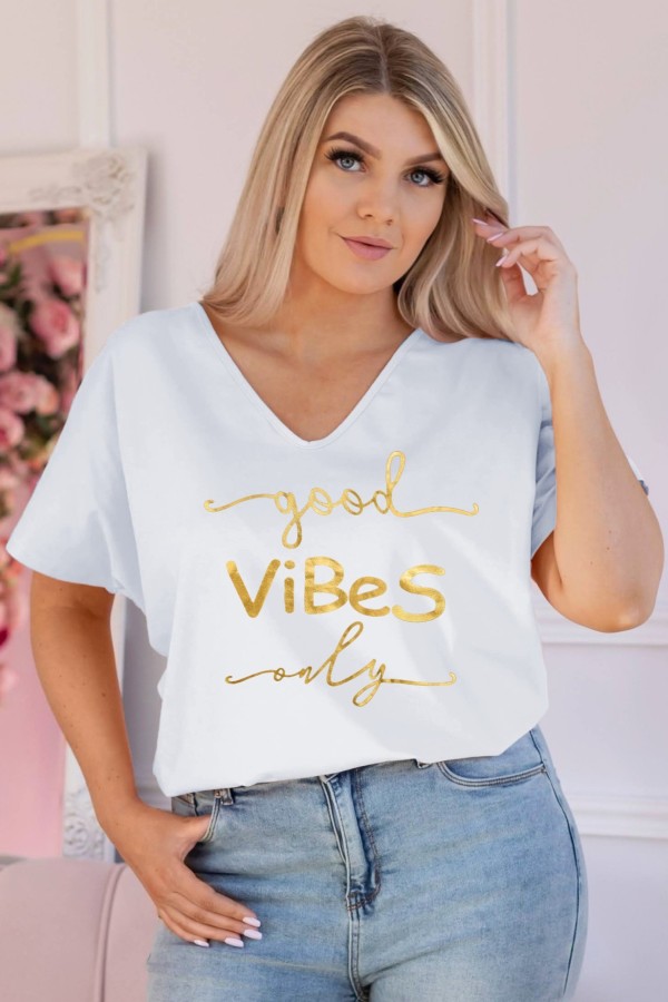 Bluzka damska T-shirt plus size w kolorze białym złoty napis Good vibes only 2
