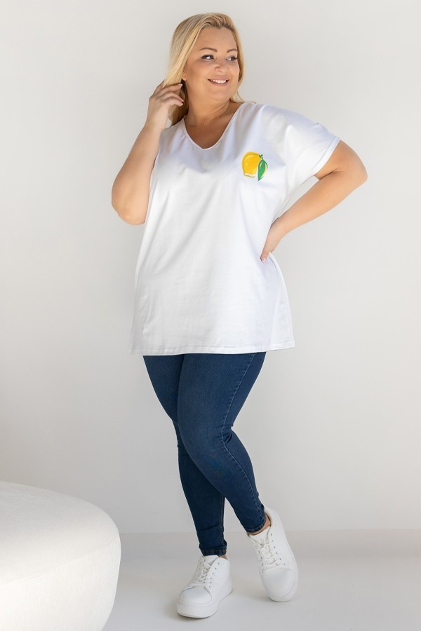 T-shirt damski plus size w kolorze białym dekolt w serek V-neck cytryna LEMON 1