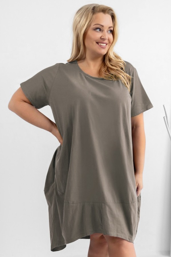 MEGA oversize sukienka plus size w kolorze beżowym z przeszyciami dłuższy tył Rima 2