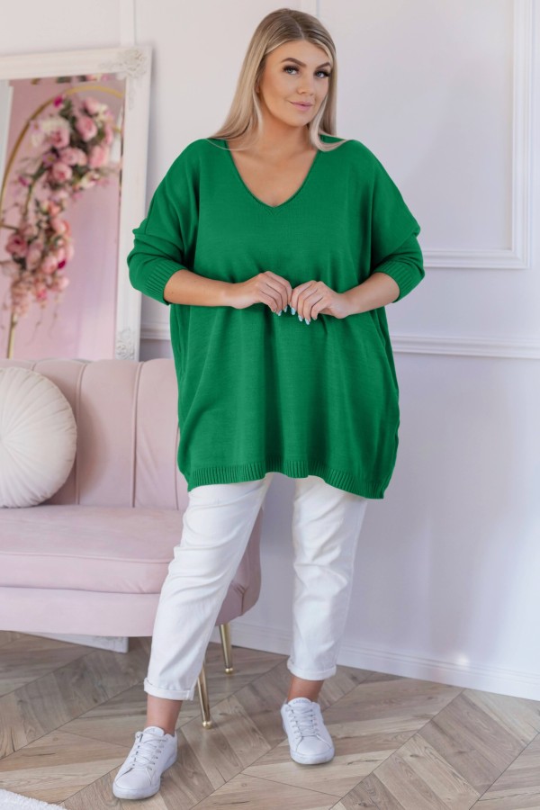 MEGA oversize sweter damski w kolorze zielonym dekolt V DAFNE 1
